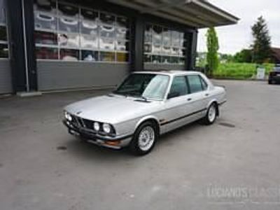 Silber Gebraucht 1982 BMW 528 Performance Limousine | € 17.013