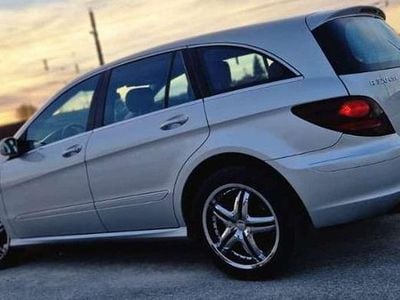 Silber Gebraucht 2006 Mercedes 320 Kombi | € 4.700