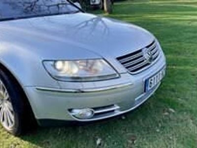 Silber Gebraucht 2003 VW Phaeton Limousine | € 17.500