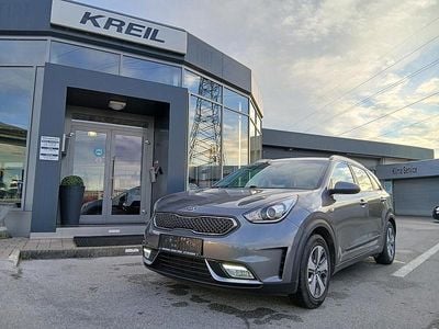 gebraucht Kia Niro 1,6 GDI Hybrid Silber DCT