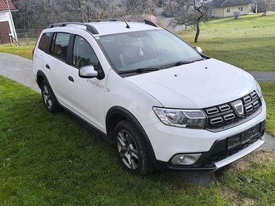 Weiß Gebraucht 2018 Dacia Logan MCV Stepway Kombi | € 7.699 (Fairer Preis)