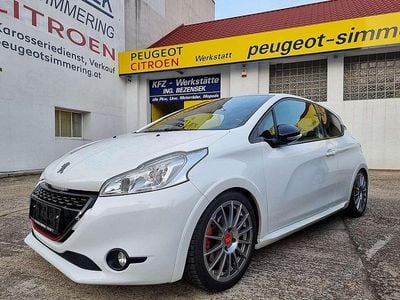 Weiß Gebraucht 2014 Peugeot 208 GTi Kleinwagen | € 9.970