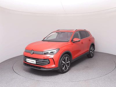 Mittelrot metallic Neu 2025 VW Tiguan Elegance SUV | € 52.590 (Teuer)
