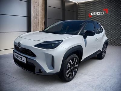 Platinum pearlwh/nig Neu 2025 Toyota Yaris Hybrid Style Limousine | € 30.990 (Fairer Preis)