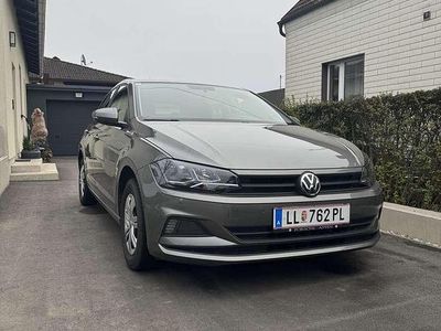 Grau Gebraucht 2018 VW Polo Kleinwagen | € 13.000 (Etwas zu teuer)