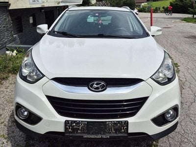 Weiß Gebraucht 2012 Hyundai ix35 Premium SUV | € 6.500 (Fairer Preis)