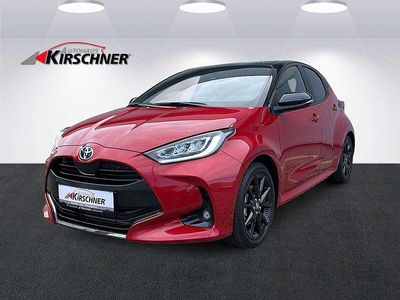Rot Gebraucht 2024 Toyota Yaris Hybrid Style Limousine | € 26.990