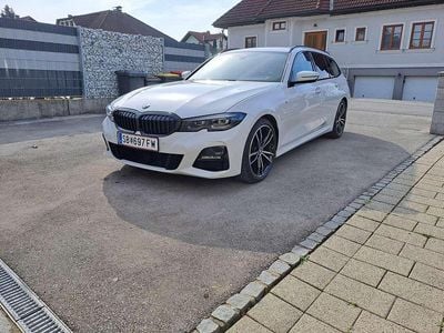 Weiß Gebraucht 2021 BMW 318 M Sport Kombi | € 28.500 (Fairer Preis)