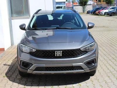 gebraucht Fiat Tipo 5-Türer CITY CROSS 1.0 74kW (100PS), Uconnect 7" NAV Navigationssystem, Rückfahrkamera mit dynamischen Führungslinien, Klimaautomatik, Geschwindigkeitsregelung und Verkehrszeichenerkennung uvm.