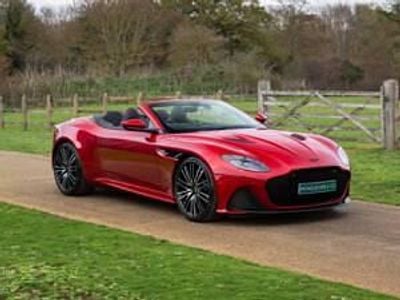 Rot Gebraucht 2023 Aston Martin DBS Cabrio | € 189.011