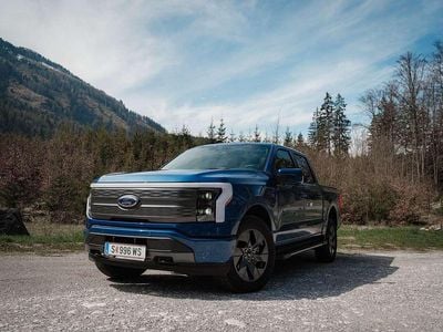 Blau Neu 2025 Ford F-150 Lariat Abholung | € 154.800