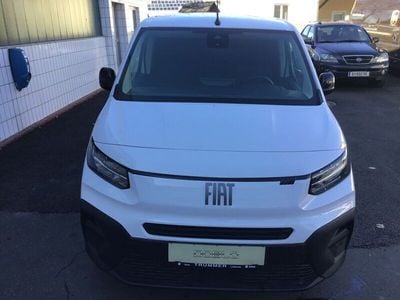 Neu 2025 Fiat Doblò Van / Kleinbus | € 21.936 (Guter Preis)