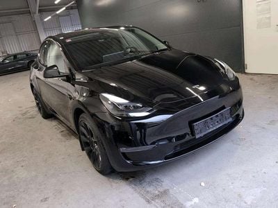 Schwarz metallic Gebraucht 2022 Tesla Model Y SUV | € 34.450 (Fairer Preis)