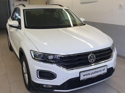 Weiss normal Gebraucht 2018 VW T-Roc Design SUV | € 17.450 (Teuer)
