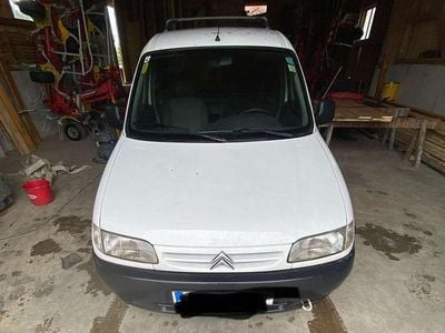 Weiß Gebraucht 2001 Citroën Berlingo Van / Kleinbus | € 600