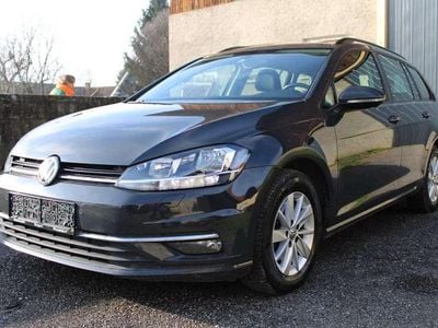 Grau Gebraucht 2018 VW Golf VII Comfortline Kombi | € 11.900 (Fairer Preis)