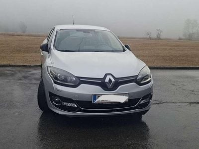 Silber Gebraucht 2015 Renault Mégane Bose Edition Limousine | € 6.600