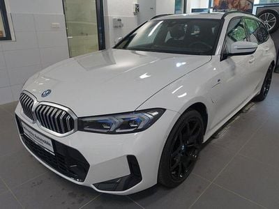 Alpinweiß Gebraucht 2024 BMW 330e M Sport | € 51.750 (Teuer)