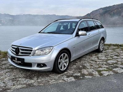 Gebraucht Mercedes C200 Classic 136 PS (100 kW) 2010 Silber Limousine