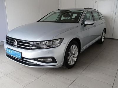 Silber metallic Gebraucht 2022 VW Passat Business Kombi | € 25.990 (Fairer Preis)