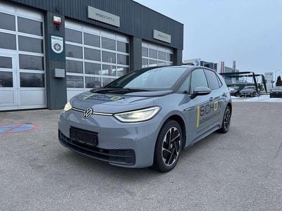 Mittelgrau normal Gebraucht 2021 VW ID.3 Pro Performance Kleinwagen | € 18.475 (Fairer Preis)