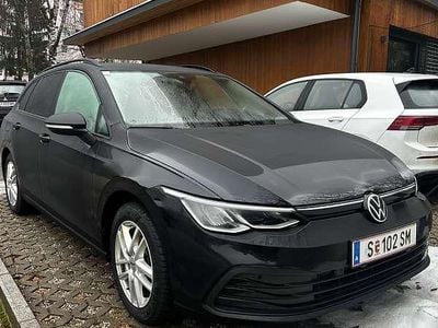 Gebraucht VW Golf VIII Life 150 PS (110 kW) 2021 Schwarz Kombi