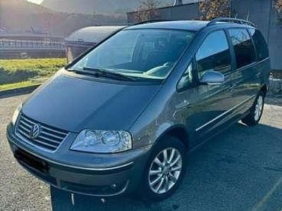 Gebraucht 2010 VW Sharan Comfortline Van / Kleinbus | € 4.390