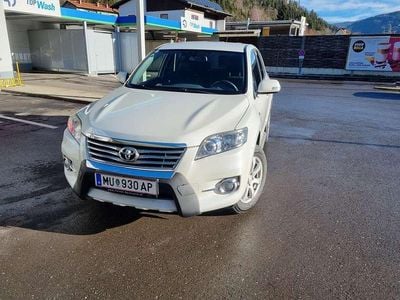 Weiß Gebraucht 2012 Toyota RAV4 SUV | € 8.350 (Fairer Preis)
