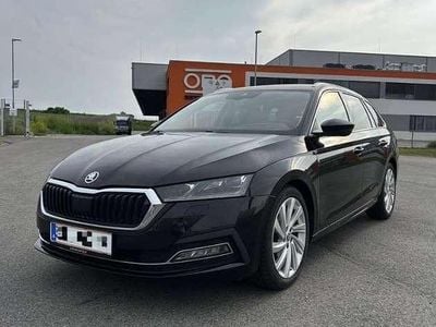 gebraucht Skoda Octavia Combi 2,0 TDI Business DSG - *Head-Up/Memorysitze*