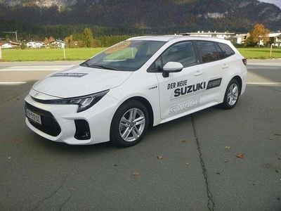 Super white Gebraucht 2021 Suzuki Swace Kombi | € 19.490 (Fairer Preis)