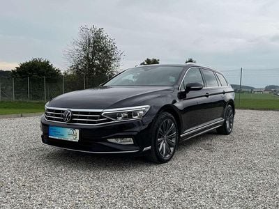 gebraucht VW Passat Variant R- Line mit Top Ausstattung