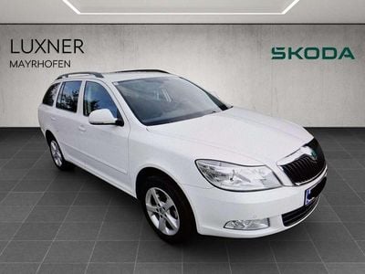 Weiss normal Gebraucht 2013 Skoda Octavia Elegance Kombi | € 6.900 (Superpreis)