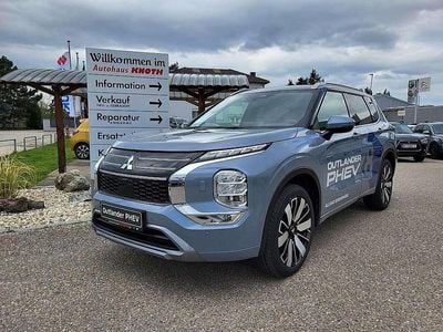 Grau Gebraucht 2025 Mitsubishi Outlander P-HEV SUV | € 53.290