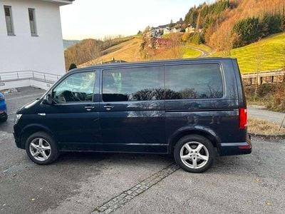 Blau Gebraucht 2017 VW Multivan Comfortline Van | € 39.800 (Teuer)