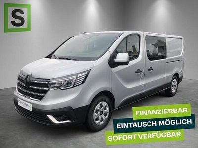 Silber Neu 2025 Renault Trafic Van / Kleinbus | € 40.990 (Fairer Preis)