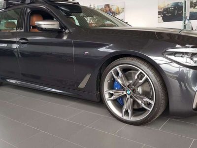 BMW M550