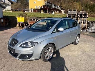 Gebraucht Seat Altea XL Reference 105 PS (77 kW) 2009 Silber Van / Kleinbus