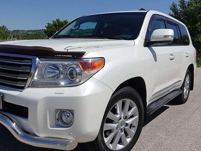 Weiß Gebraucht 2015 Toyota Land Cruiser SUV | € 55.900