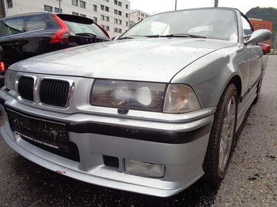 Silber Gebraucht 1995 BMW 328 Cabriolet Cabrio | € 9.999