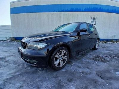 Gebraucht BMW 116 121 PS (88 kW) 2009 Schwarz Kleinwagen