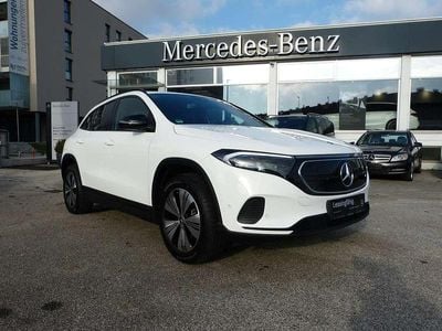 Weiß Gebraucht 2023 Mercedes EQA250+ SUV | € 39.800
