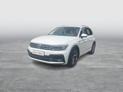 Weiss metallicperleffekt Gebraucht 2017 VW Tiguan Comfortline SUV | € 17.500 (Teuer)