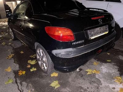 Gebraucht 2001 Peugeot 206 CC Cabrio | € 500