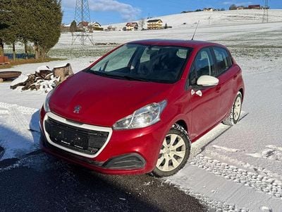 gebraucht Peugeot 208 10 - Erstbesitz jährliche Service bei