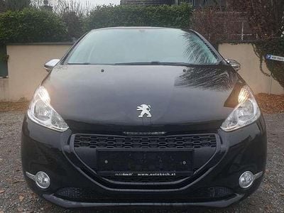 Gebraucht 2014 Peugeot 208 Style Kleinwagen | € 7.300 (Etwas zu teuer)