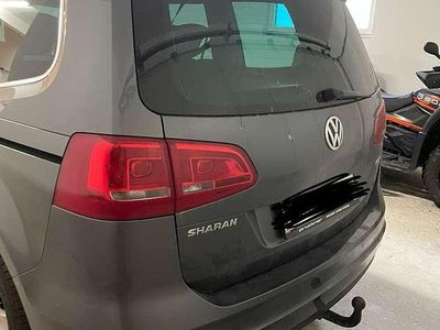 Grau Gebraucht 2013 VW Sharan Family Van / Kleinbus | € 14.500 (Etwas zu teuer)