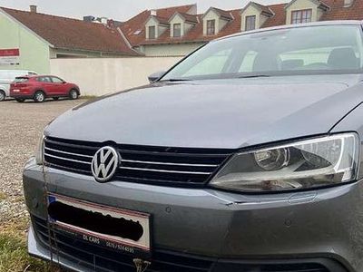 Gebraucht 2014 VW Jetta Comfortline Limousine | € 7.400