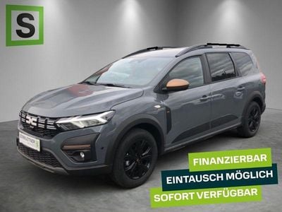 Grau Neu 2025 Dacia Jogger Expression Van / Kleinbus | € 22.742 (Guter Preis)