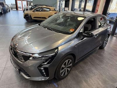 Neu Mitsubishi Colt Invite 91 PS (66 kW) 2025 Grau Limousine