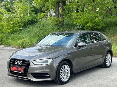 Braun Gebraucht 2013 Audi A3 Ambiente Limousine | € 12.490 (Guter Preis)